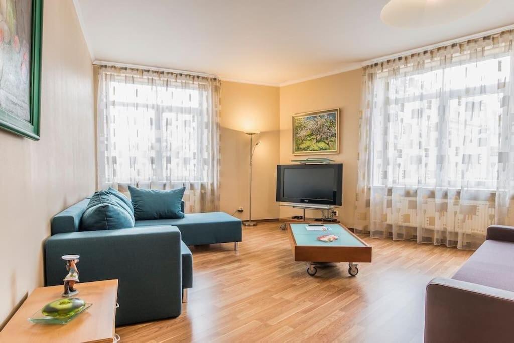 Old Town Apartment Next To Saint Peter'S Church Riga Exterior photo