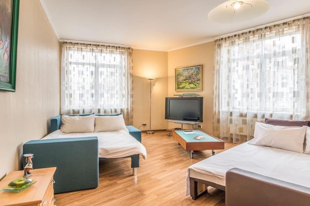 Old Town Apartment Next To Saint Peter'S Church Riga Exterior photo
